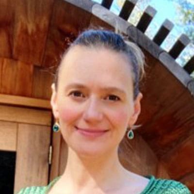 Dayana Krawchuk headshot