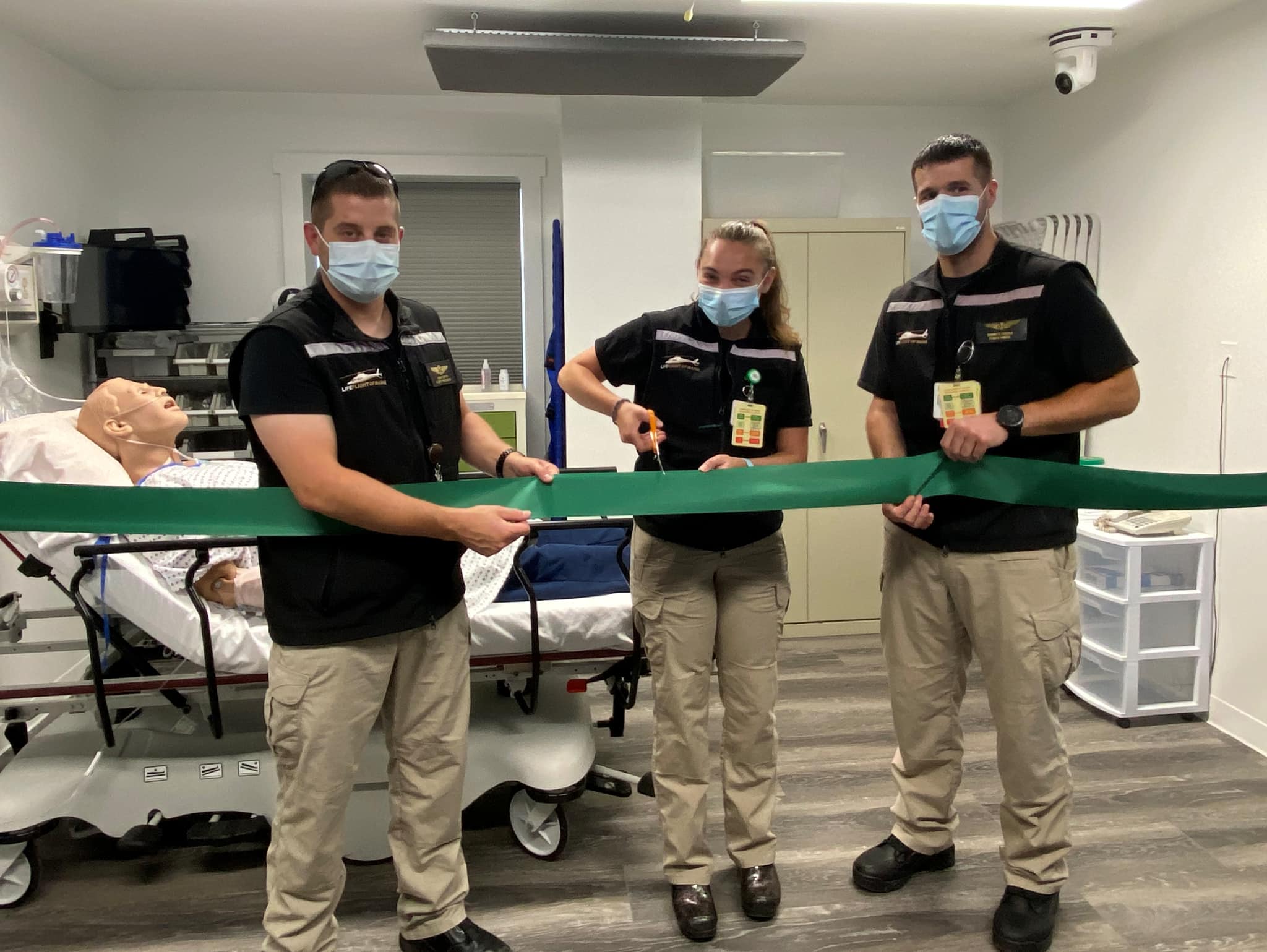 Ribbon cutting of the LifeFlight SIM lab in Auburn, Maine